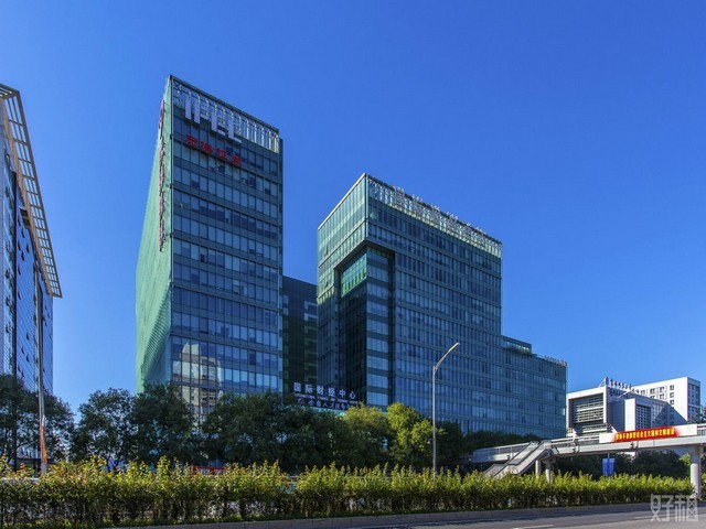 浙江水晶自动旋转门